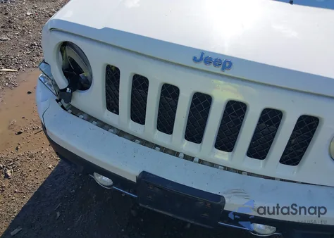 2012 Jeep Patriot Latitude из США, поврежденный, VIN 1C4NJRFB7CD696160